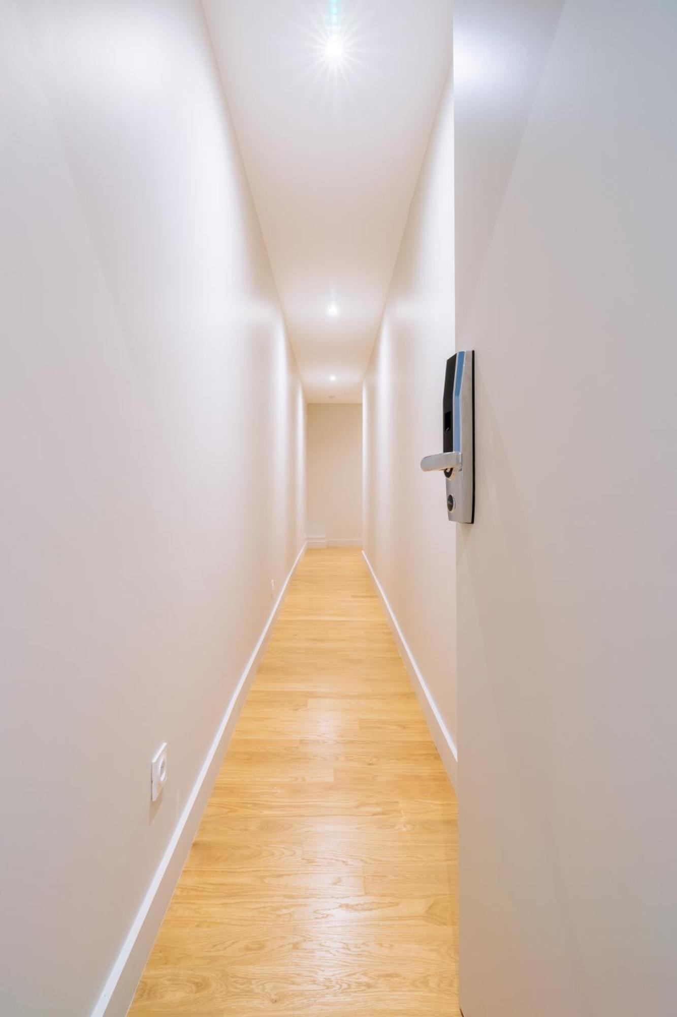 Stunning 1 Bedroom Apartment In Париж Екстериор снимка